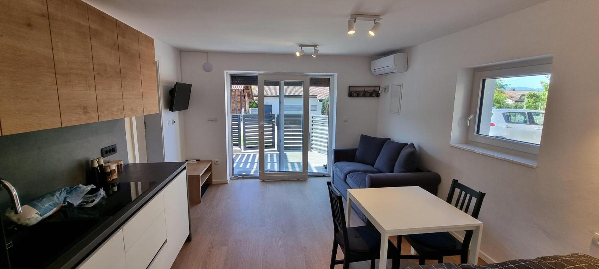 Naia Apartments Ново-Место Экстерьер фото